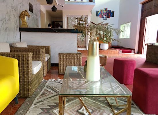 comoros/moroni/restaurant/zara-hotel