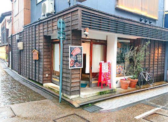 japan/kanazawa/nagamachi-samurai-district/restaurant/oink-oink