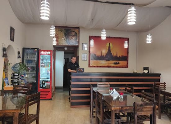 ecuador/azuay-region/restaurant/thai-connection