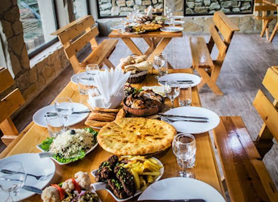 georgia/gori/restaurant/cafe-courtyard-kaklebi