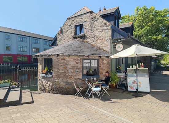 ireland/county-roscommon/restaurant/lovage-at-the-gate-lodge-cafe