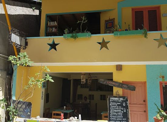 dominican-republic/las-terrenas/restaurant/empanadas-y-mas
