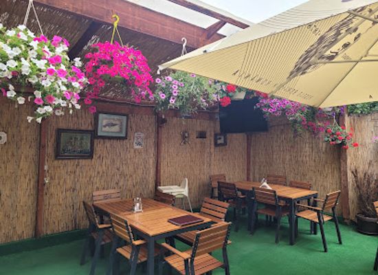 romania/crisana/restaurant/pirate-s-house