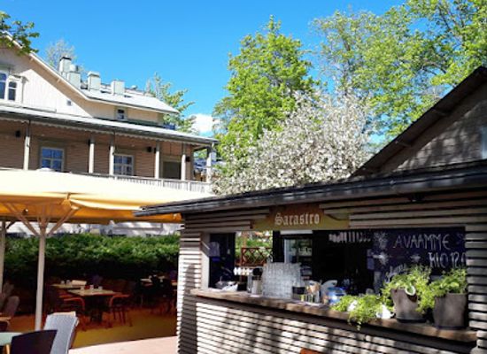 finland/savonlinna/restaurant/street-bar-restaurant-sarastro