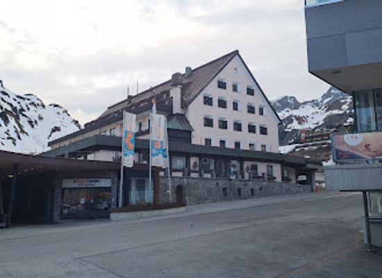 austria/st-anton-am-arlberg/restaurant/valluga-view