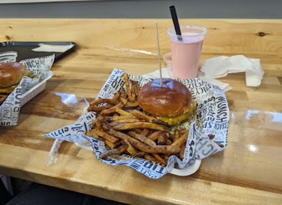 maine/augusta/restaurant/two-maine-guys-augusta
