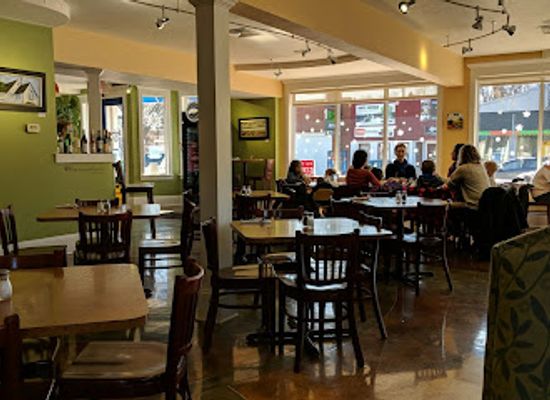 wisconsin/sturgeon-bay/restaurant/bluefront-cafe