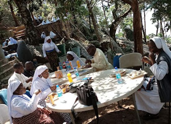 tanzania/bukoba/restaurant/bunena-stone-beach