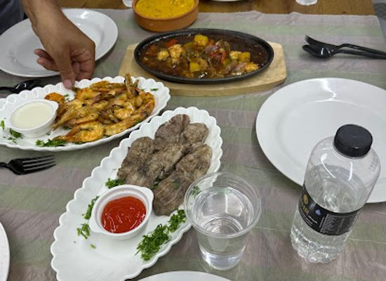 oman/mirbat/restaurant/al-mat'am-al-saudi-lil-ma'akulat-al-bahariya