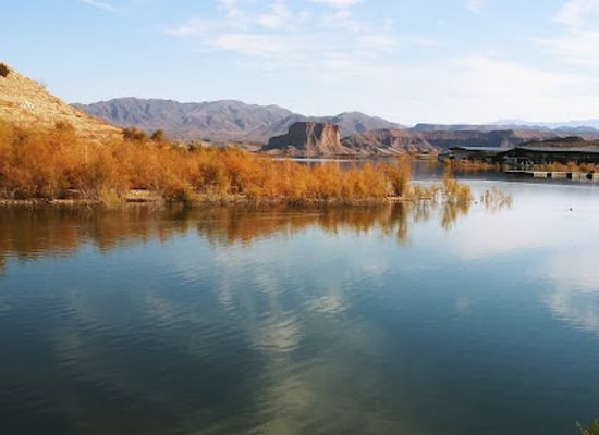 arizona/lake-mead/restaurant/temple-bar-marina