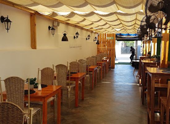 mozambique/maputo-province/restaurant/embassy-restaurant-lounge-bar
