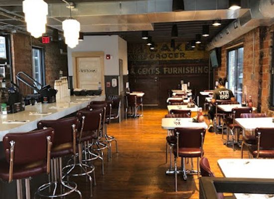 ohio/western-reserve/restaurant/yours-truly-chagrin-falls