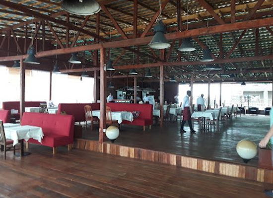 sierra-leone/bunce-island/restaurant/freetown-the-restaurant-at-the-beach