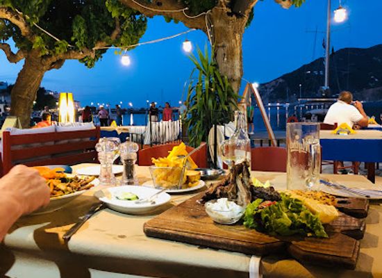 greece/sporades/restaurant/nostos-taverna