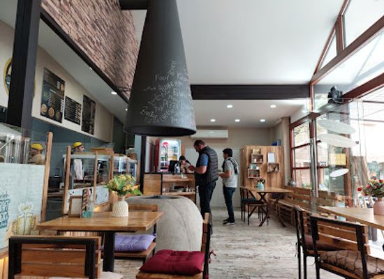 armenia/kotayk/restaurant/merhatsy-lebanese-restaurant