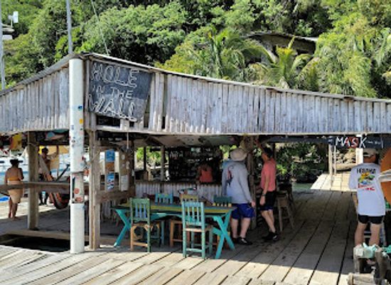 honduras/la-paz-region/restaurant/hole-in-the-wall