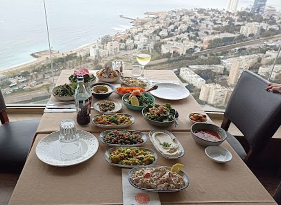 israel/haifa/restaurant/shawatina