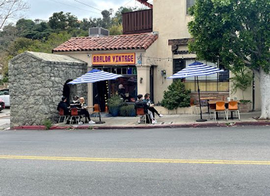 california/hollywood/hollywood-hills/restaurant/beachwood-cafe-restaurant-for-breakfast-brunch-lunch-dinner-a-wine-bar-coffee-cafe