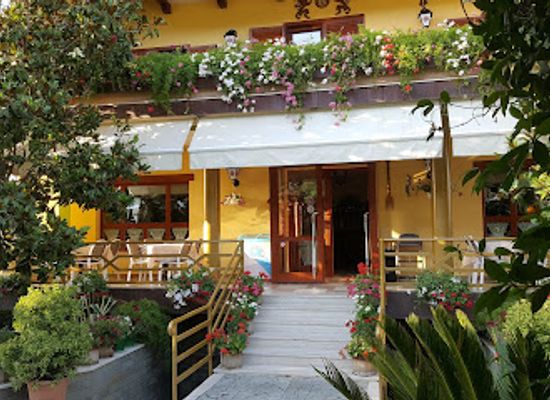albania/dibra/restaurant/restorant-reka