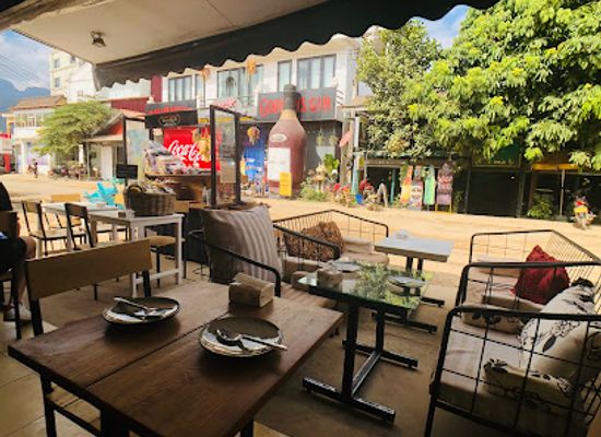 laos/vang-vieng/restaurant/happy-mango-thai-restaurants
