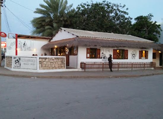 madagascar/atsimo-andrefana/restaurant/corto-maltese