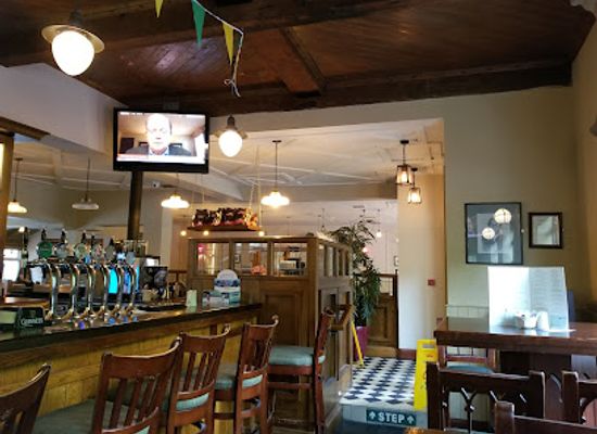 ireland/glendalough/restaurant/casey-s-bar-bistro