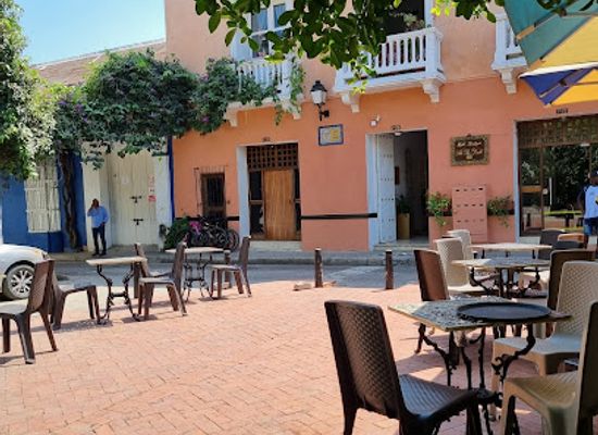 colombia/cartagena/restaurant/plaza-malagua