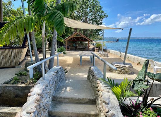 vanuatu/aore-island/restaurant/starfish-beach-bar