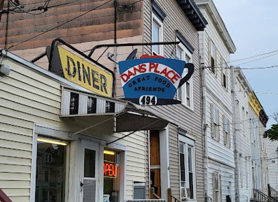 new-york/albany/washington-park/restaurant/dan-s-place-two