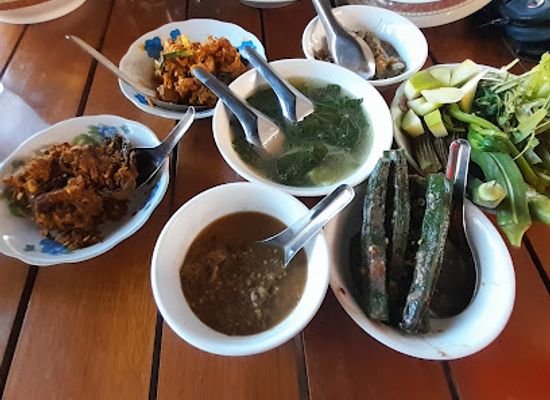myanmar-burma/rakhine-state/restaurant/yin-yin-rakhine-restaurant