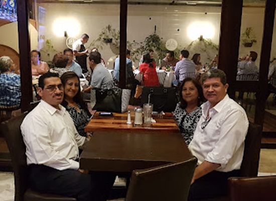 el-salvador/central-valley/restaurant/clavo-canela-miramonte