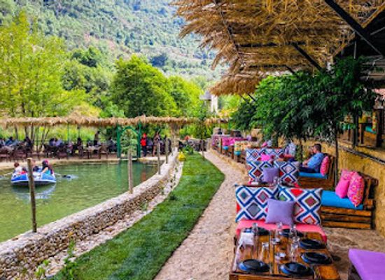 lebanon/mount-lebanon/restaurant/3a-hawak-venue