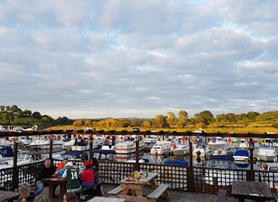 united-kingdom/fermanagh/restaurant/the-moorings-restaurant