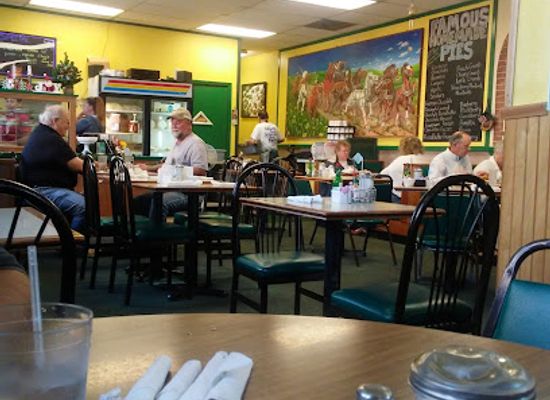 kansas/topeka/restaurant/bradley-s-corner-cafe