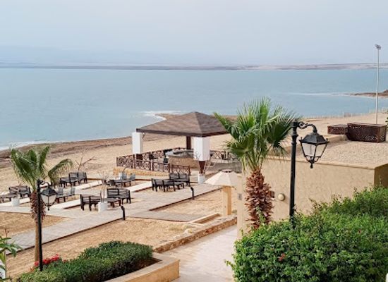 jordan/dead-sea-region/restaurant/el-grito-restaurant-pool-bar