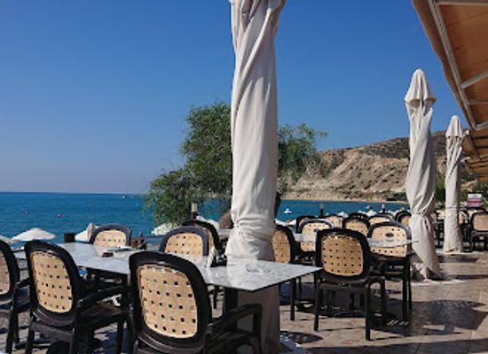 cyprus/pissouri-village/restaurant/captains-bay