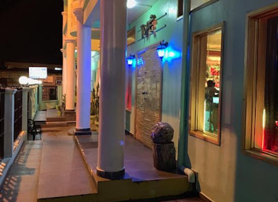 equatorial-guinea/litoral/restaurant/tope