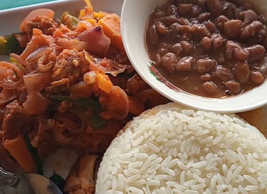 tanzania/ruaha-region/restaurant/jojo-s-kitchen-park-electronics-stores