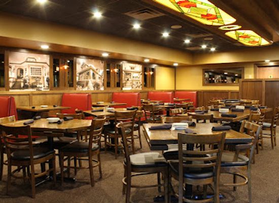 illinois/northeastern-illinois/restaurant/gale-street-inn-chicago
