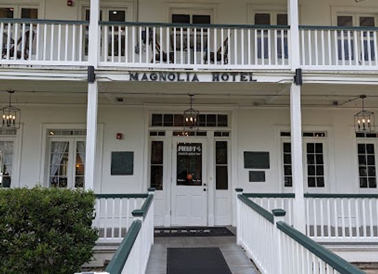 mississippi/biloxi/restaurant/field-s-steak-oyster-bar
