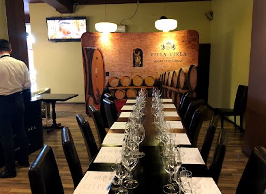 romania/bihor/restaurant/ciresica-wine-caffee-bistro