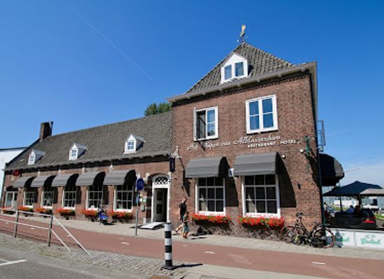 netherlands/kinderdijk/restaurant/hotel-grand-cafe-het-wapen-van-alblasserdam