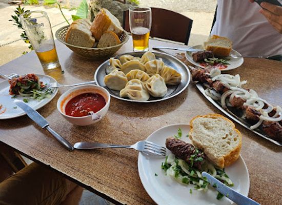 georgia/khevsureti/restaurant/sachukchuko