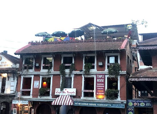 nepal/patan/patan-durbar-square/restaurant/cafe-du-temple-lalitpur