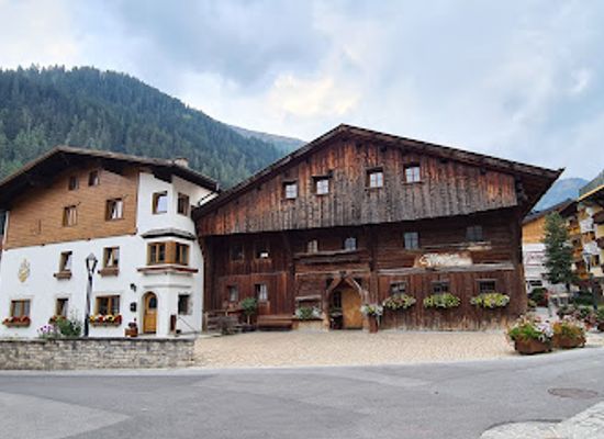 austria/st-anton-am-arlberg/restaurant/restaurant-maximilian-betriebsurlaub-bis-24-5