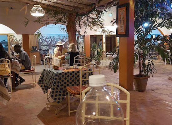 senegal/mbour/restaurant/la-pirogue