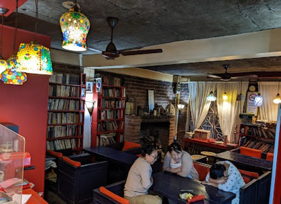 india/mcleodganj/restaurant/seven-hills-of-do-kkae-bi