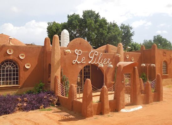niger/tillaberi-region/restaurant/the-pillar-restaurant