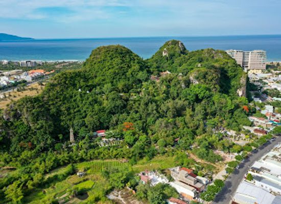 vietnam/da-nang/ngu-hanh-son-district/restaurant/da-nang