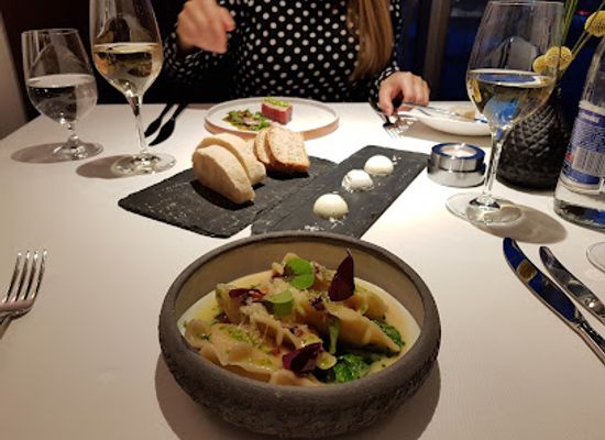 poland/warsaw/restaurant/platter-by-karol-okrasa